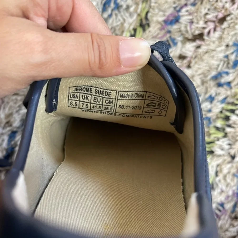 Vionic‎ men’s suede Jerome sneakers
